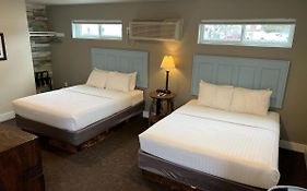 Julie'S Park Cafe & Motel