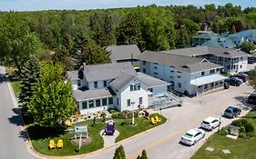 Julie'S Park Cafe & Motel